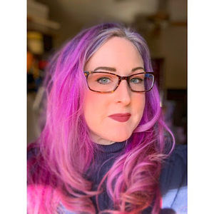 Meet your Posher, Lenore